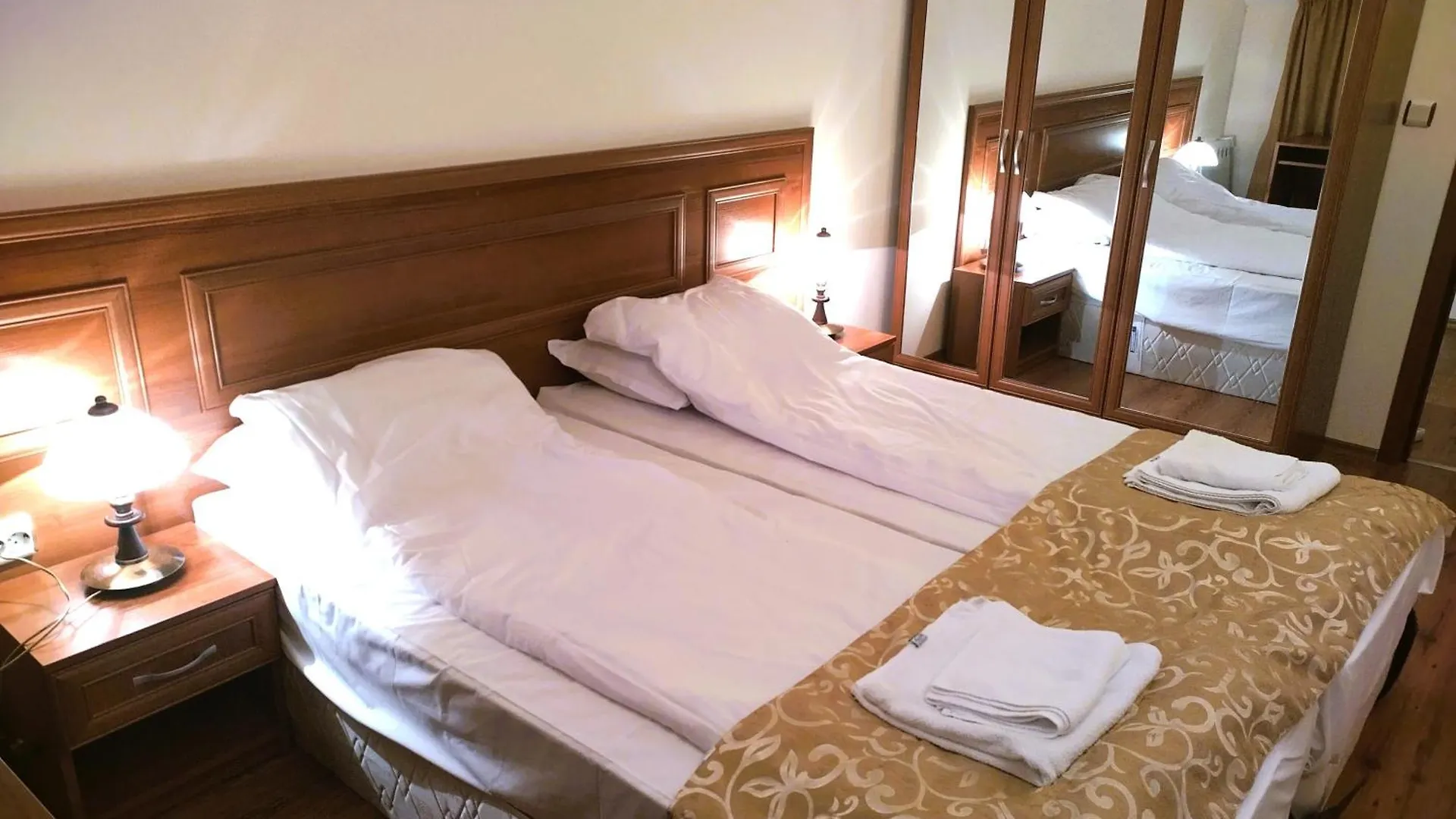 Lucy'S Apartments Emerald Bansko